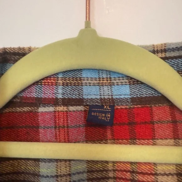 Women’s plaid flannel shirt, size XL. Red, brown and blue. - Picture 2 of 5